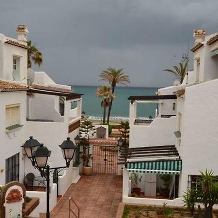 Puerto De La Duquesa Beach Apartment Castillo de Sabinillas Luaran gambar