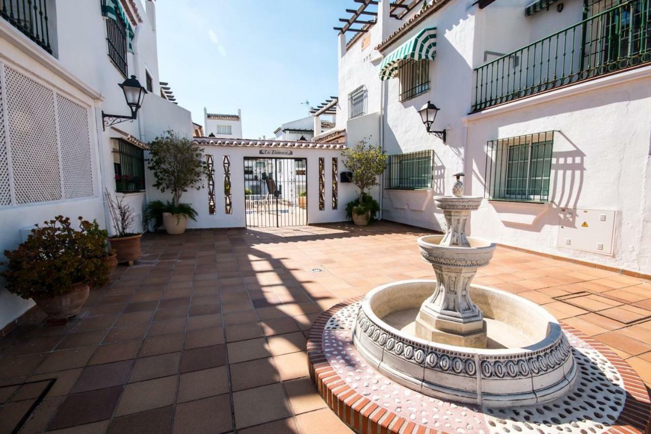 Puerto De La Duquesa Beach Apartment Castillo de Sabinillas Luaran gambar
