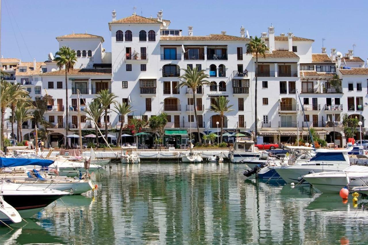 Puerto De La Duquesa Beach Apartment Castillo de Sabinillas Luaran gambar