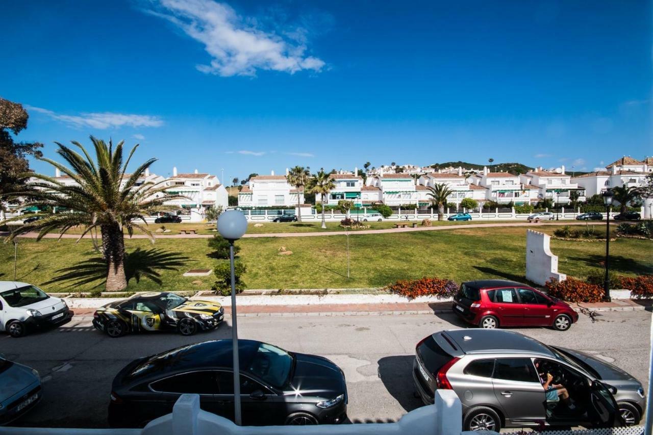 Puerto De La Duquesa Beach Apartment Castillo de Sabinillas Luaran gambar